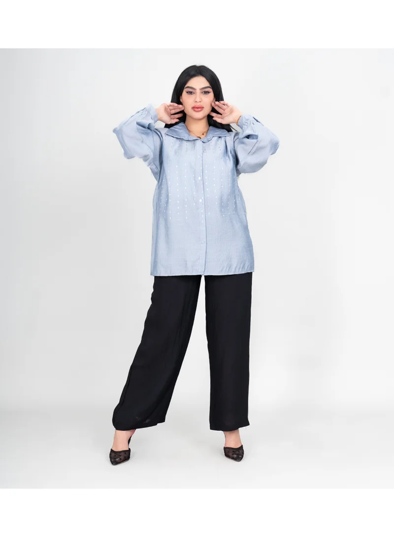 اكسا طقم عصري من قطعتين: قميص وبنطال أسود بتفاصيل كريستالية